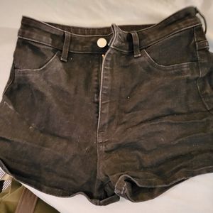H&M Black Shorts